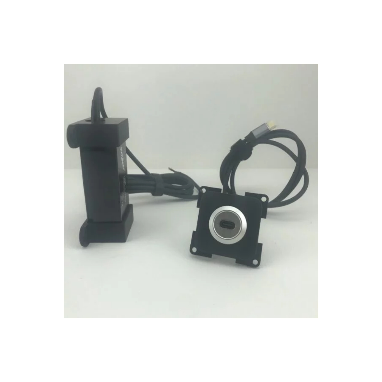 Inprojal USB-Lader 12-24V, USB-C PD 100W